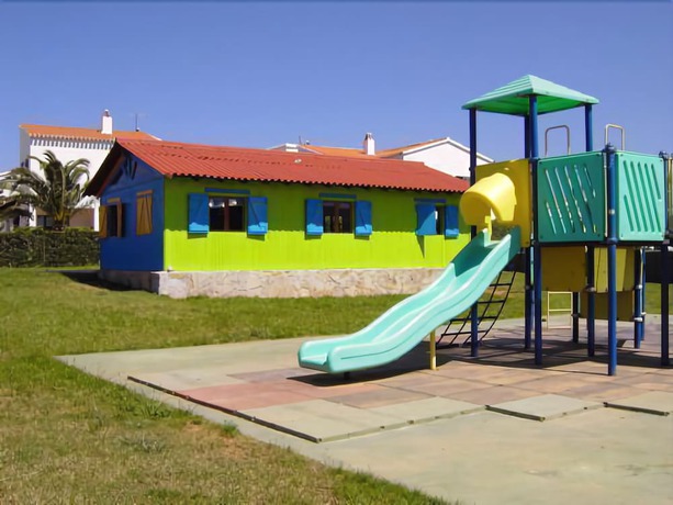 Imagen de los exteriores del Apartamentos Oasis Park, Calan Blanes. Foto 11