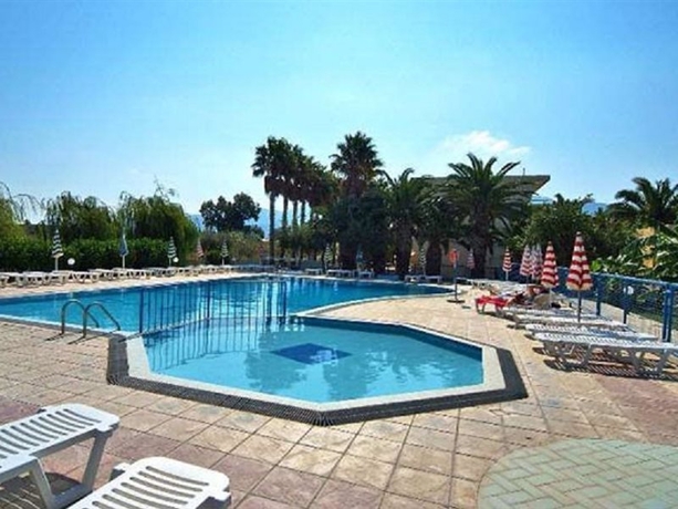 Imagen general del Apartamentos Oasis Tigaki. Foto 6