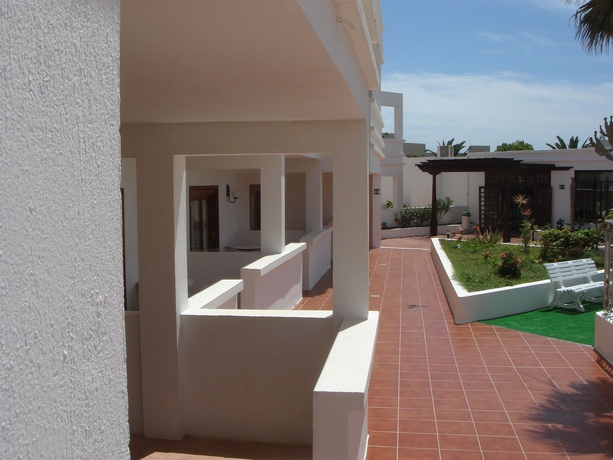 Imagen de los exteriores del Apartamentos Oceano, Costa Teguise. Foto 11