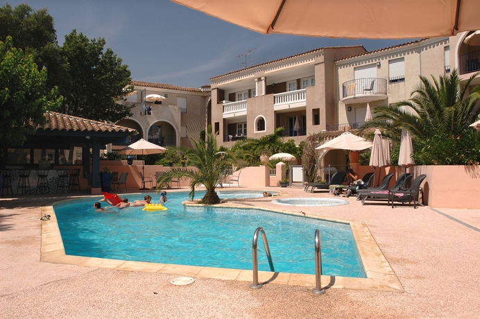 Imagen de la piscina del Apartamentos Odalys R&eacute;sidence Caesar Domus Apartment. Foto 5