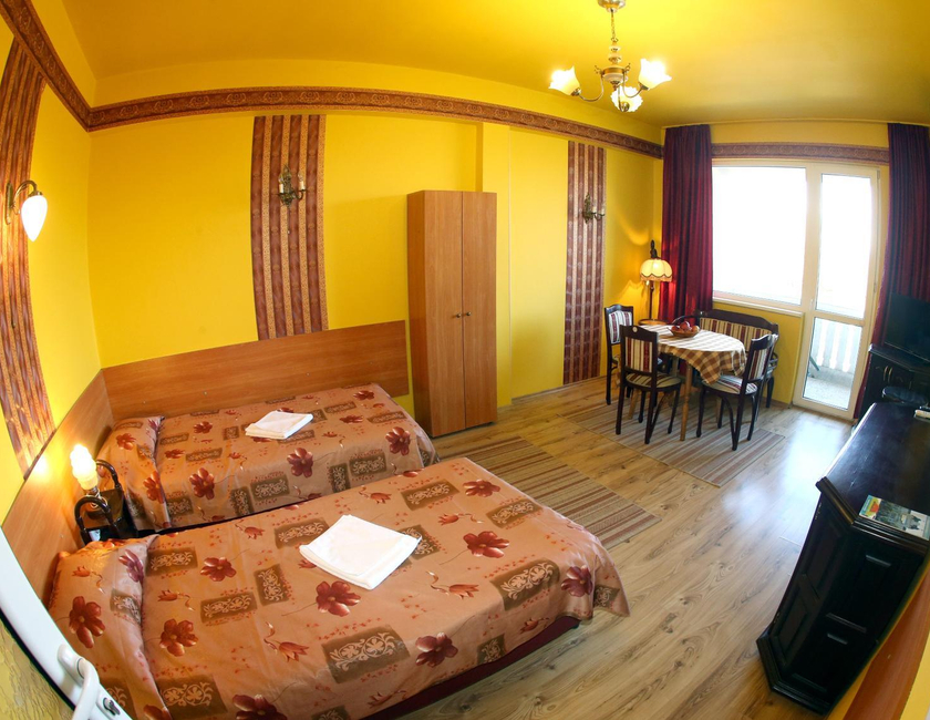 Imagen general del Apartamentos Ognian. Foto 10