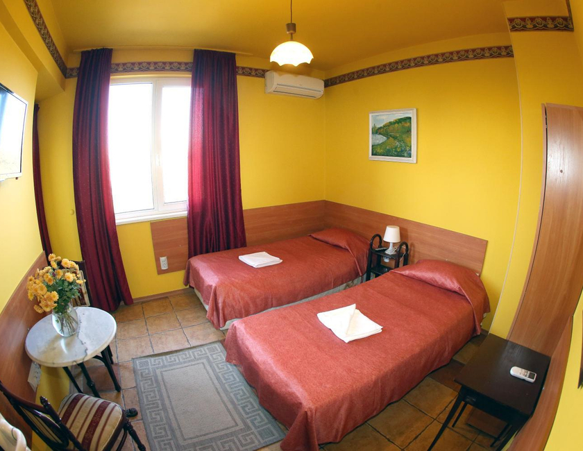Imagen general del Apartamentos Ognian. Foto 17