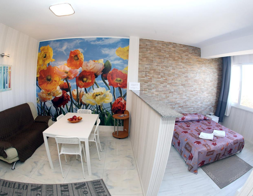 Imagen general del Apartamentos Ognian. Foto 21