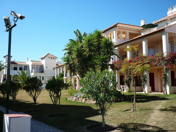 Imagen de los exteriores del Apartamentos Old Village Ov International. Foto 13