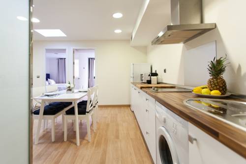 Imagen de los interiores del Apartamentos Olé - Albareda 24. Foto 6