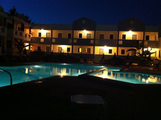 Imagen general del Apartamentos Olga's Paradise Hotel Apartments. Foto 4