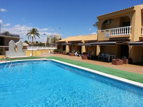 Imagen de la piscina del Apartamentos Olympia Garden, La Manga del Mar Menor. Foto 8