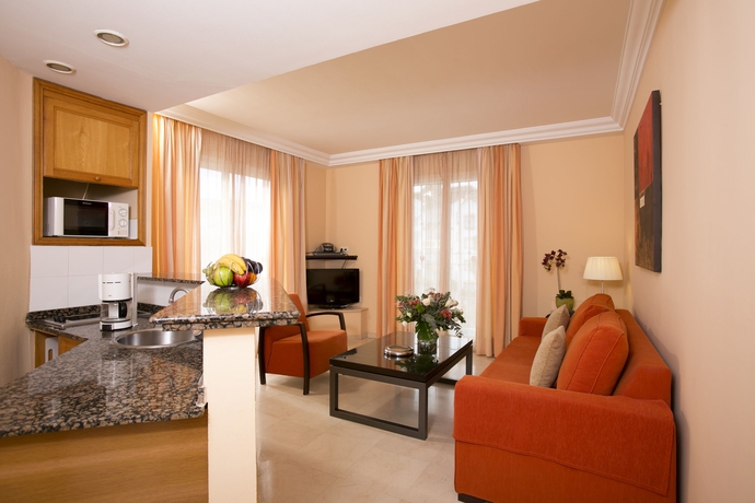 Imagen de la habitación del Apartamentos Ona Alanda Club Marbella. Foto 5