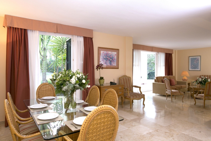 Imagen de los interiores del Apartamentos Ona Alanda Club Marbella. Foto 13