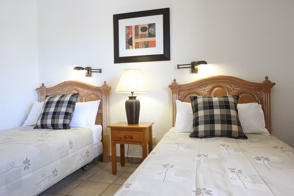 Imagen de la habitación del Apartamentos Ona Beverly Hills Suites. Foto 3