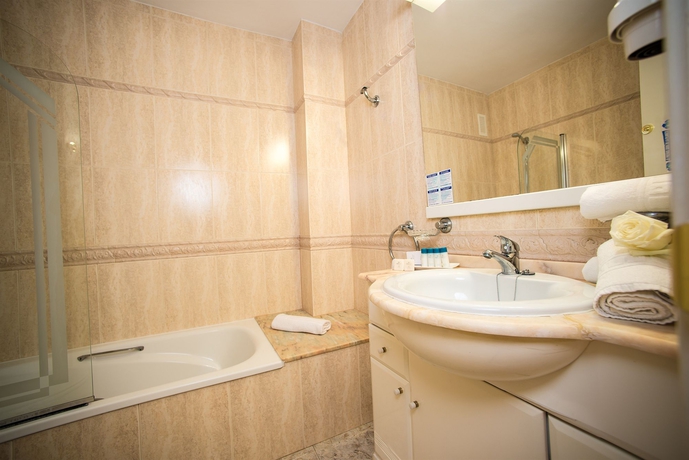 Imagen de la habitación del Apartamentos Ona Suites Salou. Foto 8