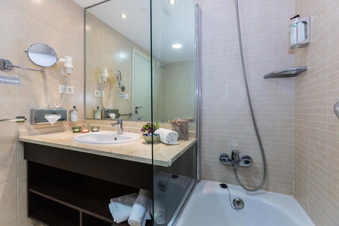 Imagen de la habitación del Apartamentos Ona Valle Romano Golf and Resort. Foto 8