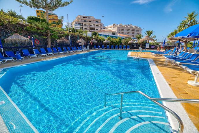 Imagen de la piscina del Apartamentos Ona el Marqués. Foto 20