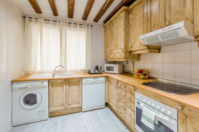 Imagen de la habitación del Apartamentos Oriente Palace Apartments. Foto 9