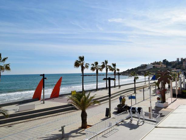 Imagen general del Apartamentos Oropesa Primera Linea 3000. Foto 4