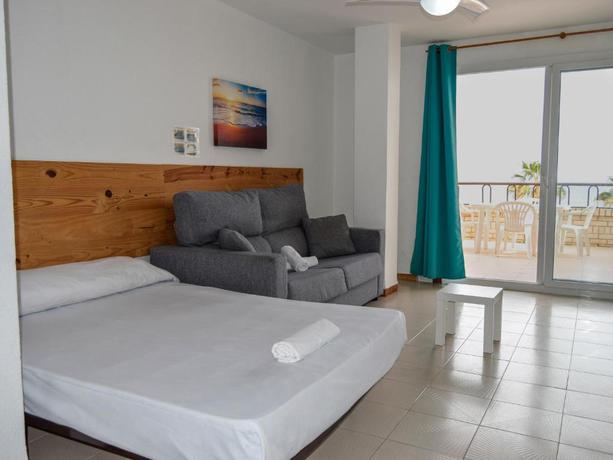 Imagen general del Apartamentos Oropesa Primera Linea 3000. Foto 13