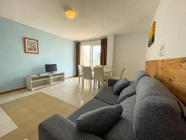 Imagen general del Apartamentos Oropesa Primera Linea 3000. Foto 15