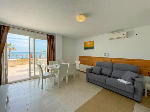 Imagen general del Apartamentos Oropesa Primera Linea 3000. Foto 16