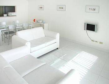 Imagen de los interiores del Apartamentos PIA MARINE. Foto 5