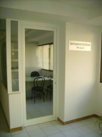 Imagen de los interiores del Apartamentos Pal Beach. Foto 18