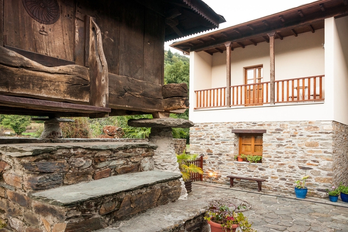 Imagen de los exteriores del Apartamentos Palacio De Rosa Mar. Foto 12