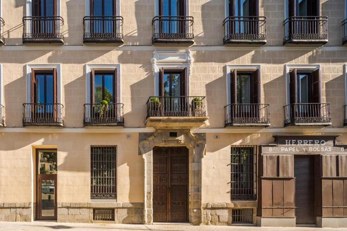 Imagen de los exteriores del Apartamentos Palacio Tirso De Molina - the arc collection. Foto 15