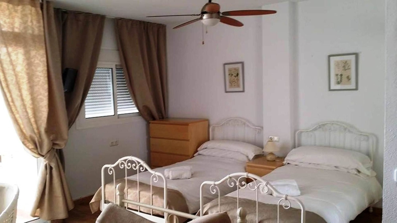 Imagen de la habitación del Apartamentos Palm Beach Club. Foto 9