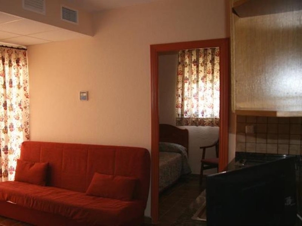 Imagen general del Apartamentos Palm Court, Benidorm - Playa Levante. Foto 14