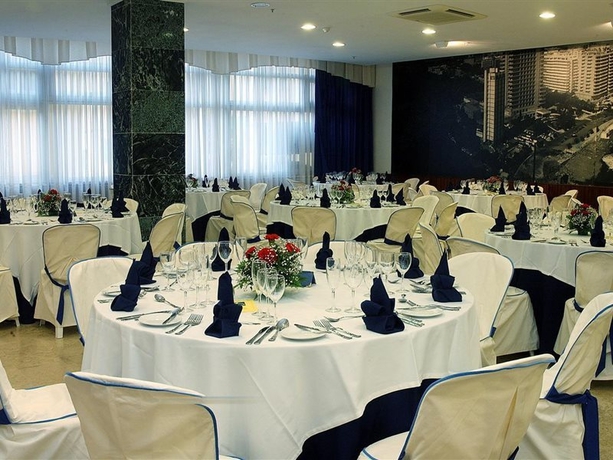 Imagen general del Apartamentos Palmeras Playa. Foto 12