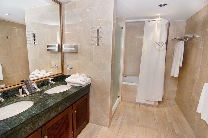 Imagen de la habitación del Apartamentos Park Plaza Suites. Foto 11