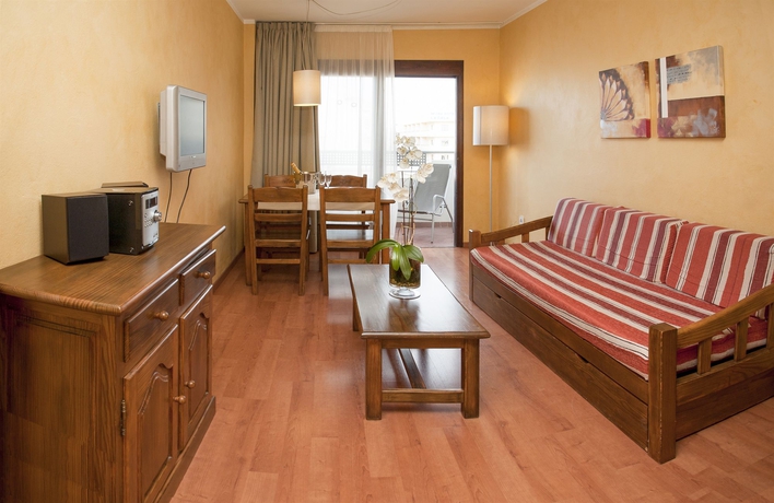 Imagen de los interiores del Apartamentos Parot. Foto 10