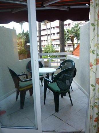 Imagen de la habitación del Apartamentos Parque Marbella. Foto 2