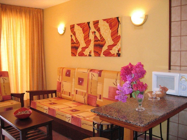 Imagen de la habitación del Apartamentos Parque Raquel. Foto 3