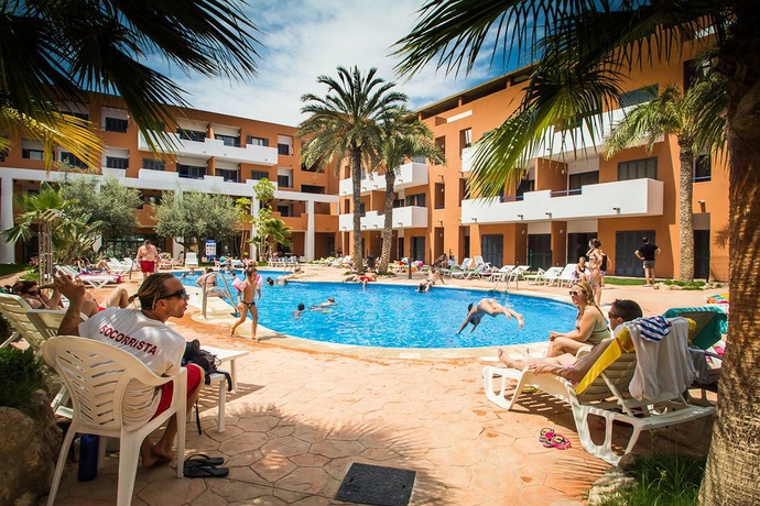 Imagen de la piscina del Apartamentos Parque Tropical, Vera. Foto 13