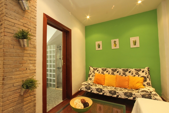 Imagen de los interiores del Apartamentos Paseo De Los Tristes. Foto 12