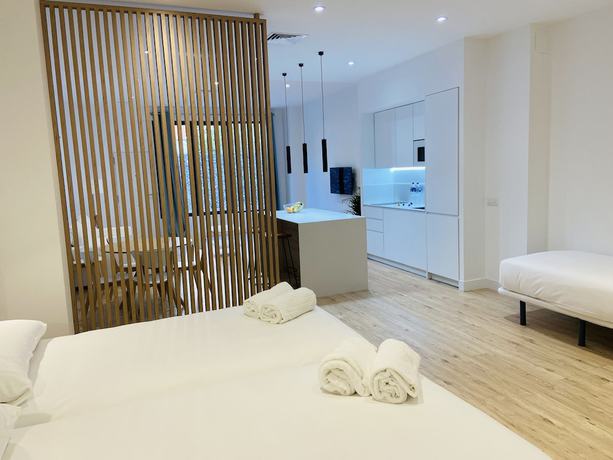 Imagen de la habitación del Apartamentos Paseo Suites. Foto 12