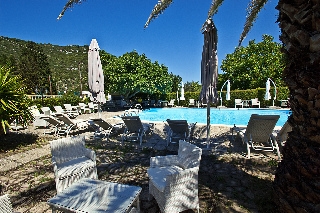 Imagen de la piscina del Apartamentos Pegasus Studios and Apartments. Foto 24