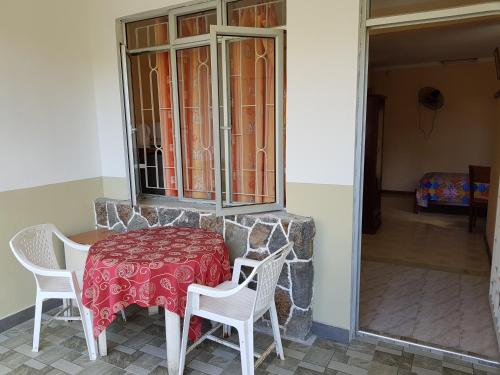 Imagen de los exteriores del Apartamentos Pereybere Beach. Foto 7