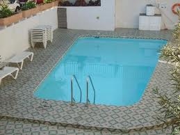 Imagen de la piscina del Apartamentos Peru. Foto 3