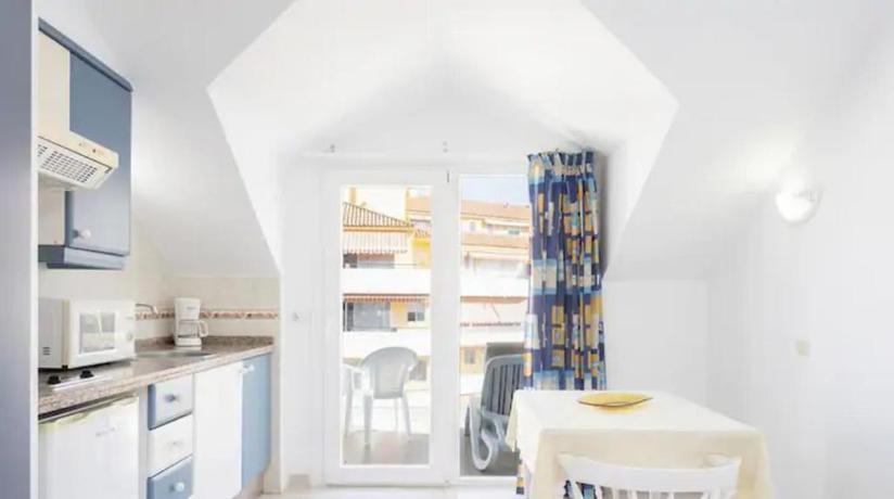 Imagen de la habitación del Apartamentos Pez Azul. Foto 8