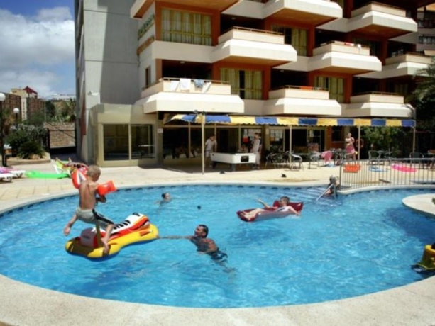 Imagen general del Apartamentos Picasso, Benidorm - Playa Levante. Foto 5