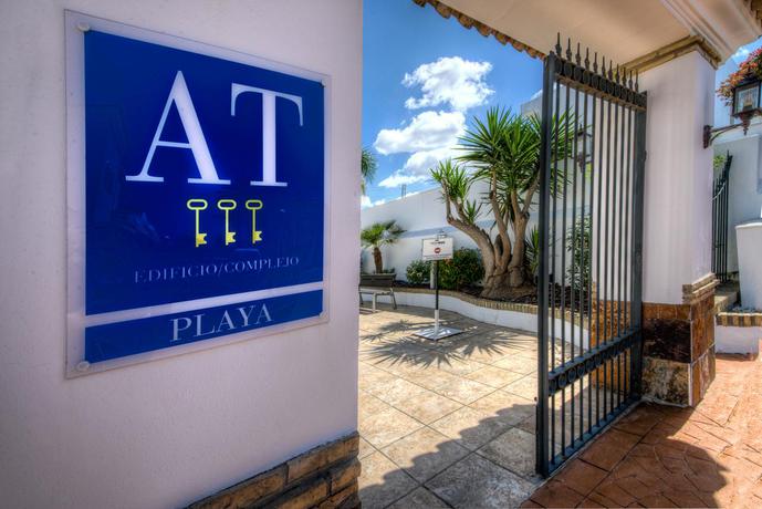 Imagen de los exteriores del Apartamentos Piedramar. Foto 12