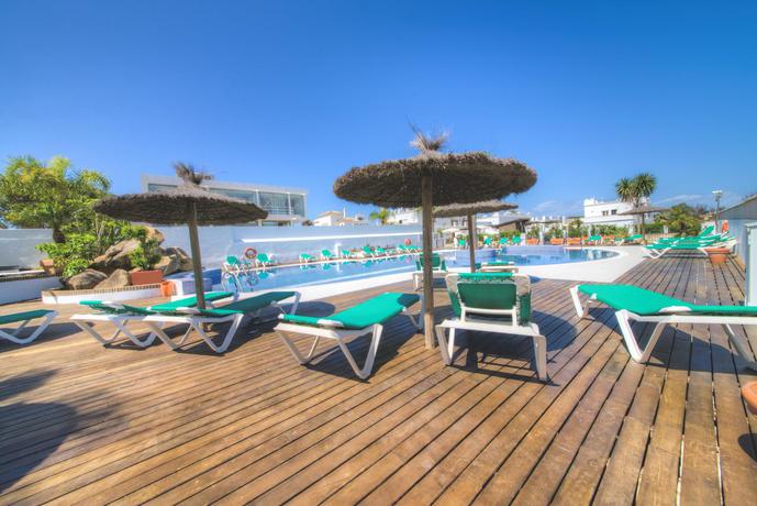 Imagen de los exteriores del Apartamentos Piedramar. Foto 15