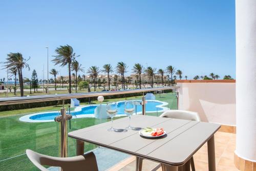 Imagen de los exteriores del Apartamentos Pierre and Vacances Almer&iacute;a Roquetas De Mar. Foto 17