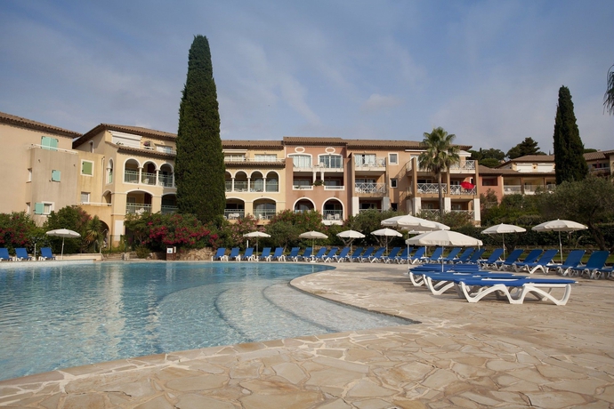 Imagen de la piscina del Apartamentos Pierre and Vacances Les Rivages Des Issambres. Foto 9