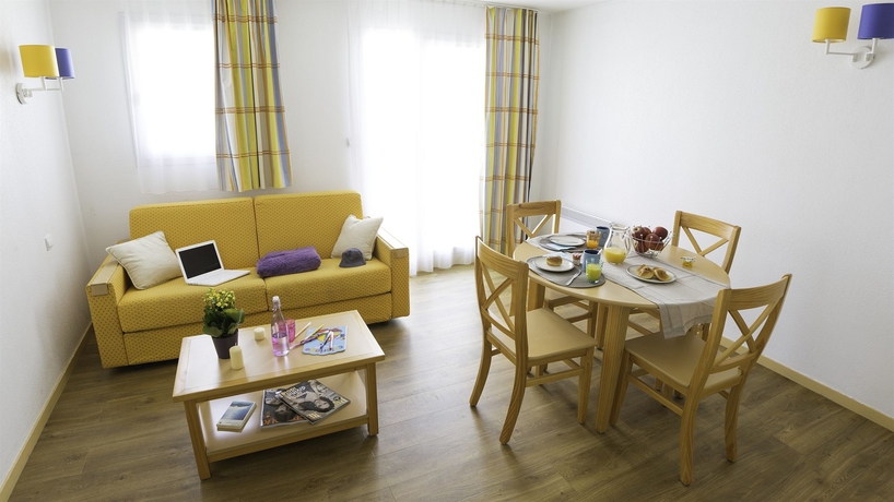 Imagen de los interiores del Apartamentos Pierre and Vacances Résidence La Baie Des Sables. Foto 5