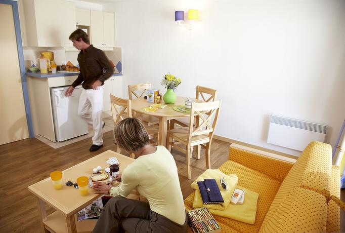 Imagen de los interiores del Apartamentos Pierre and Vacances Résidence La Baie Des Sables. Foto 6