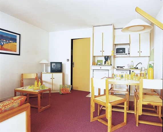 Imagen de los interiores del Apartamentos Pierre and Vacances Résidence La Baie Des Sables. Foto 9