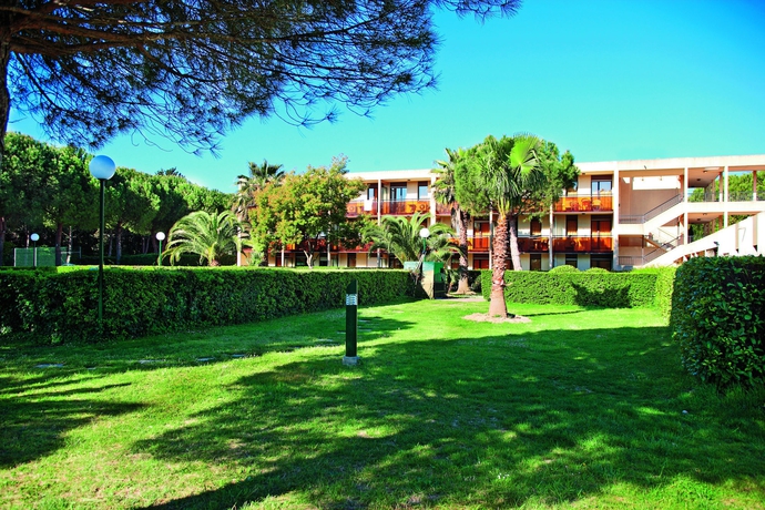 Imagen de los exteriores del Apartamentos Pierre and Vacances Résidence Les Parcs De Grimaud. Foto 11