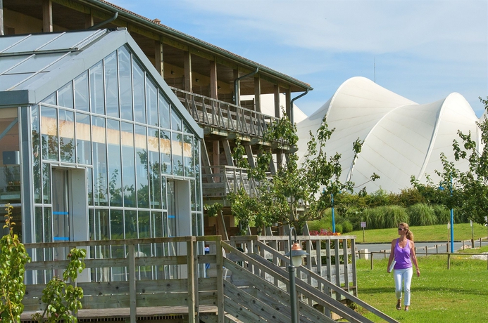 Imagen de los exteriores del Apartamentos Pierre and Vacances R&eacute;sidence Les Rives De La Seugne. Foto 5